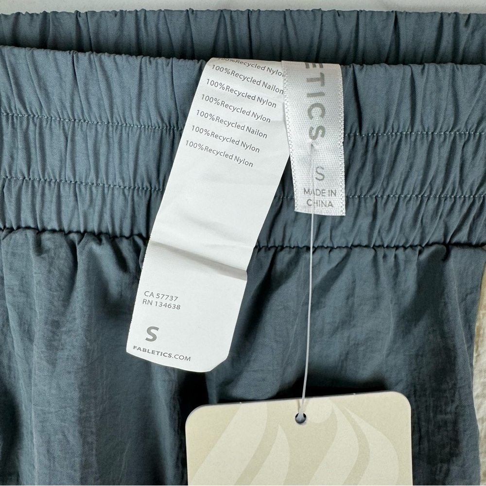NWT Fabletics Jaylee Colorblock Track Pant, Storm Cloud Multi, Size Small - Picture 5 of 11
